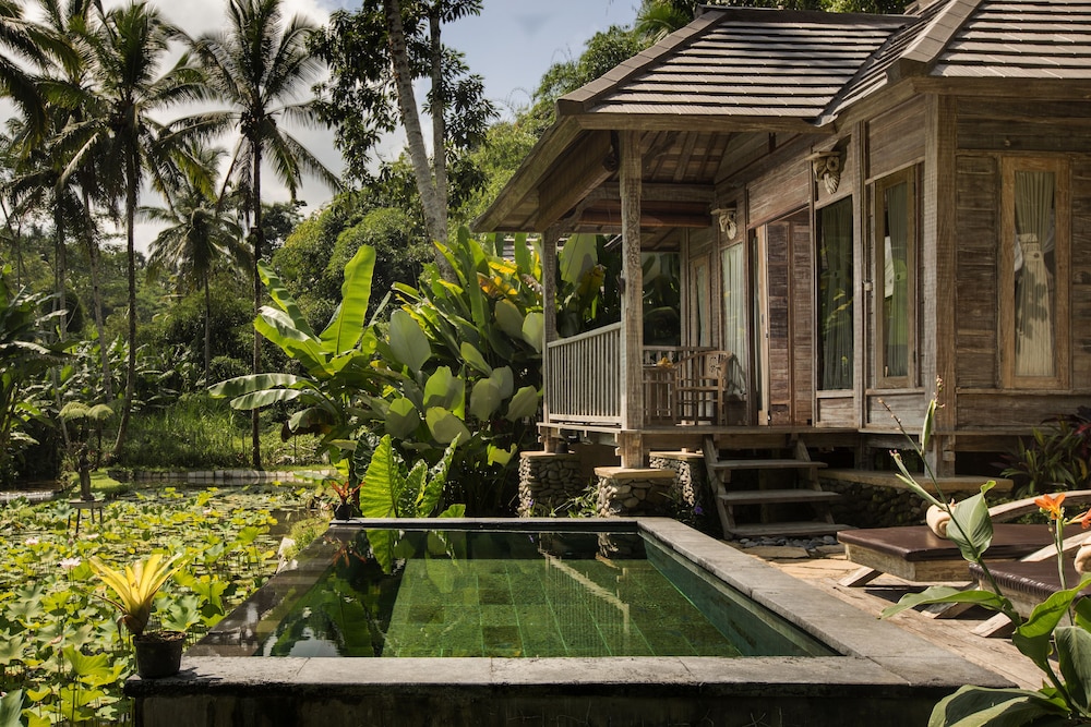 PONDOK SEBATU VILLA 60/73