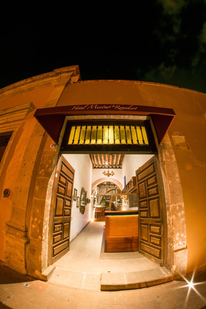 Meson de Los Remedios Hotel 42/56