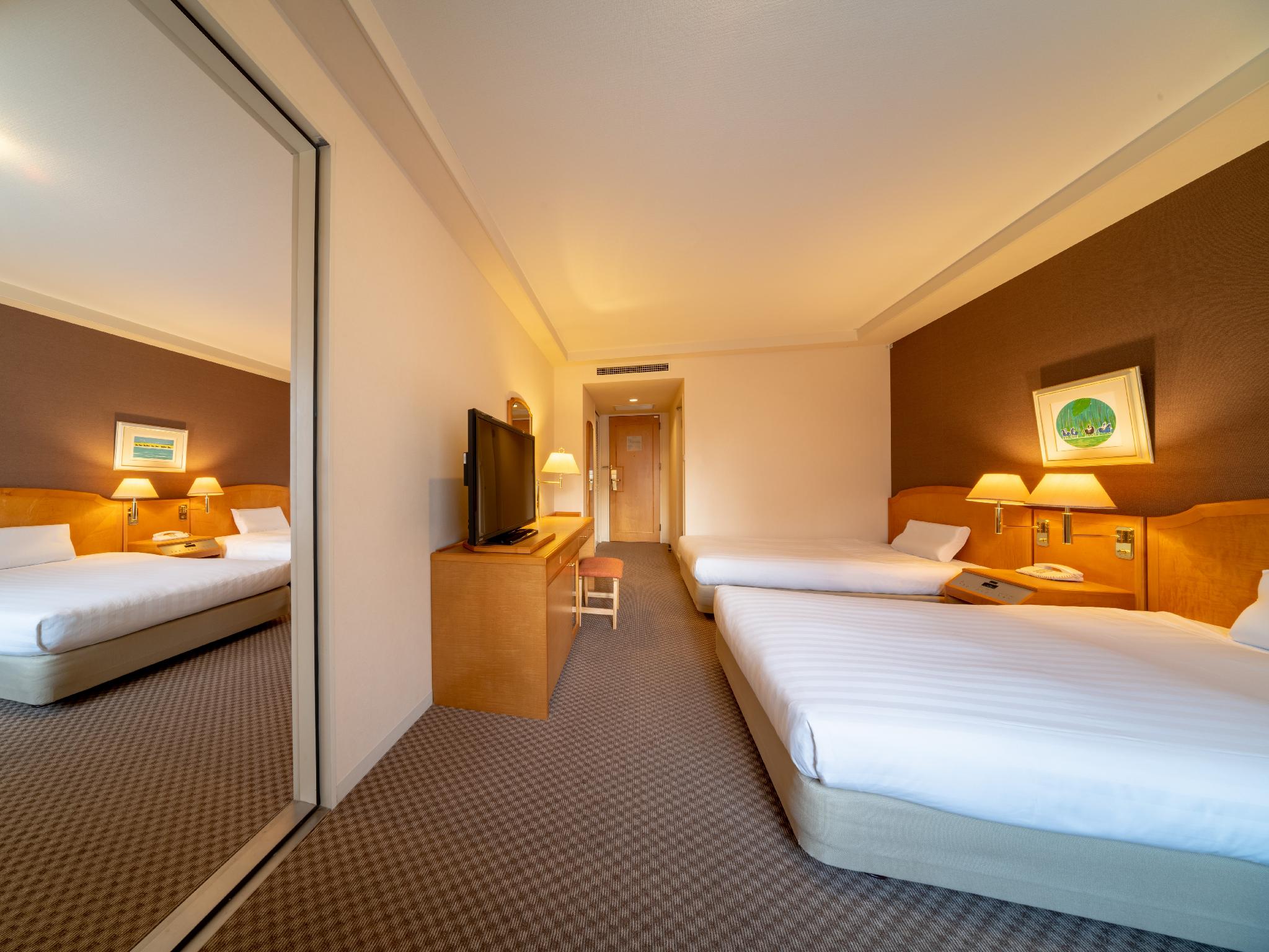 Semi Room, Connecting, 4 Semi Double Beds