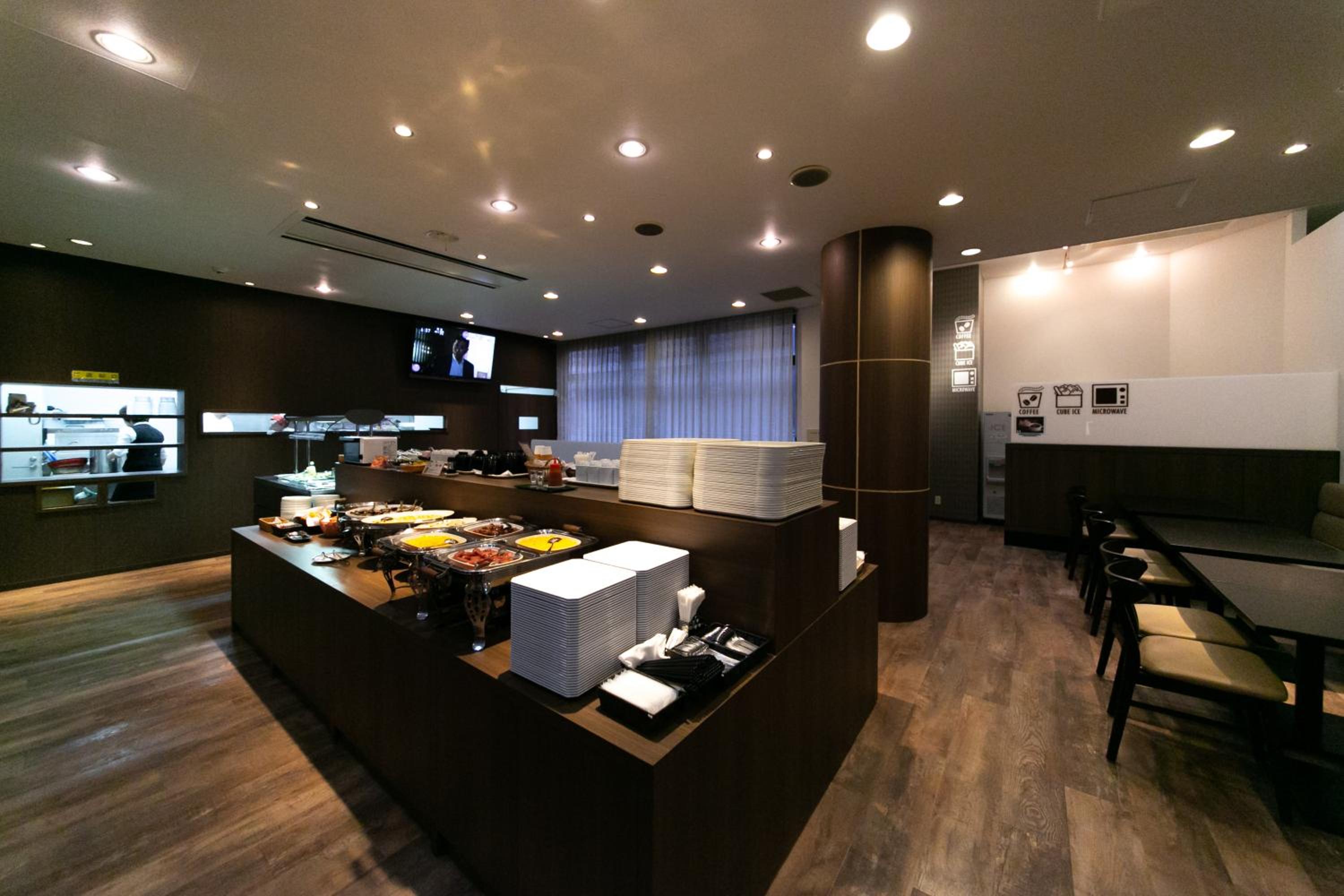 Hotel Elm Regency 36/48