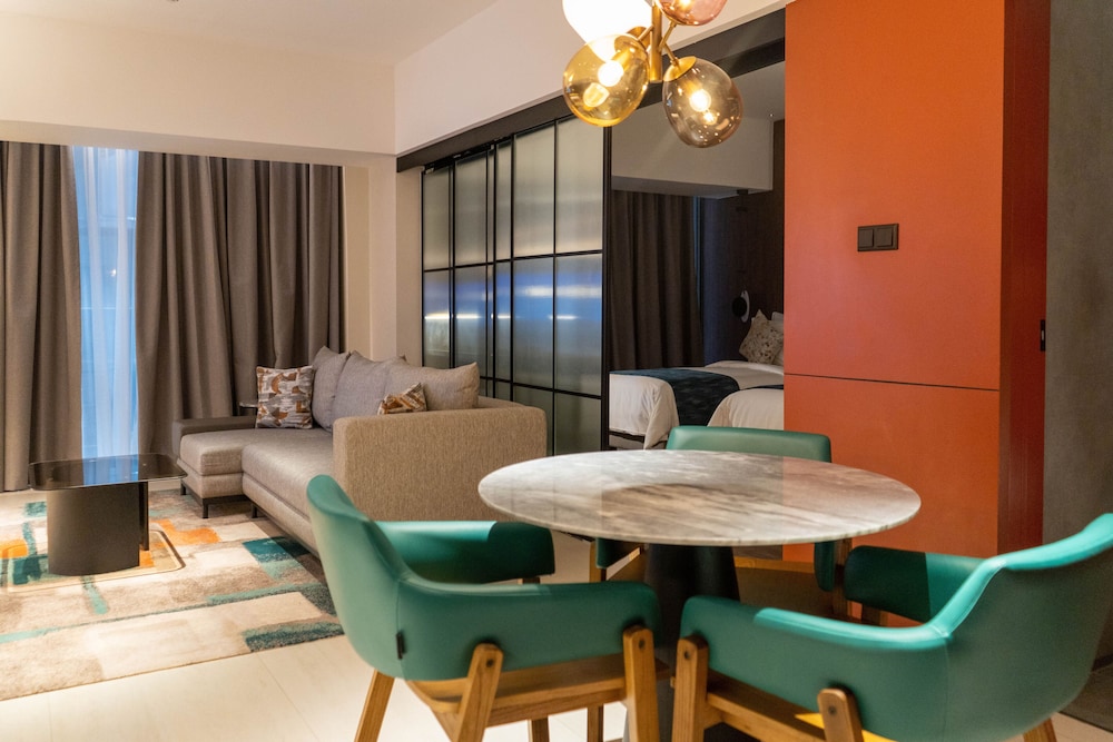Herloom Hotel and Residence BSD Tangerang 39/50
