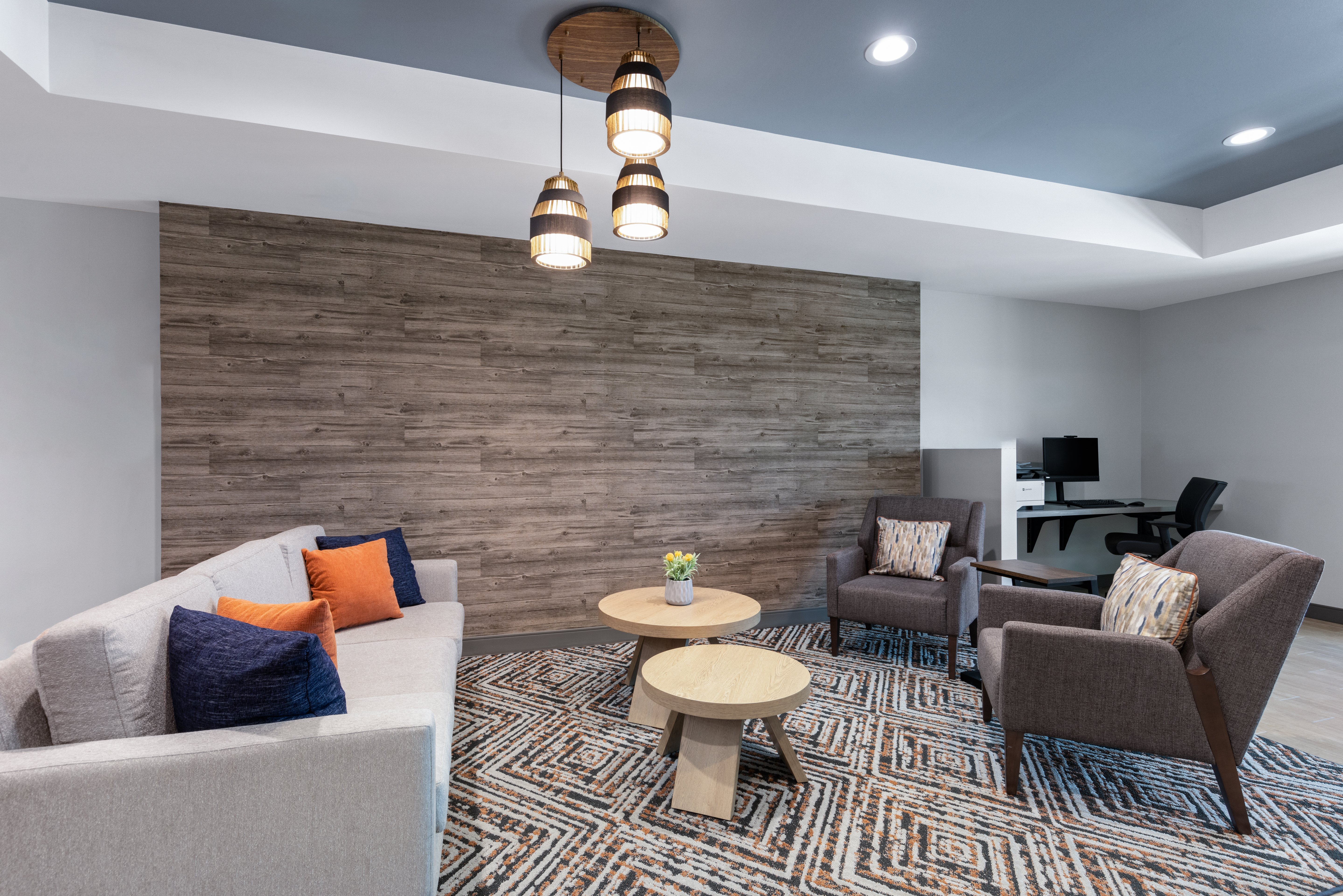 Candlewood Suites McPherson 4/18