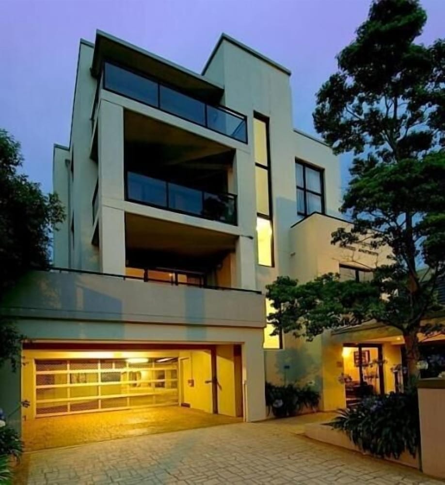 Wollongong Serviced Apartments 1/27
