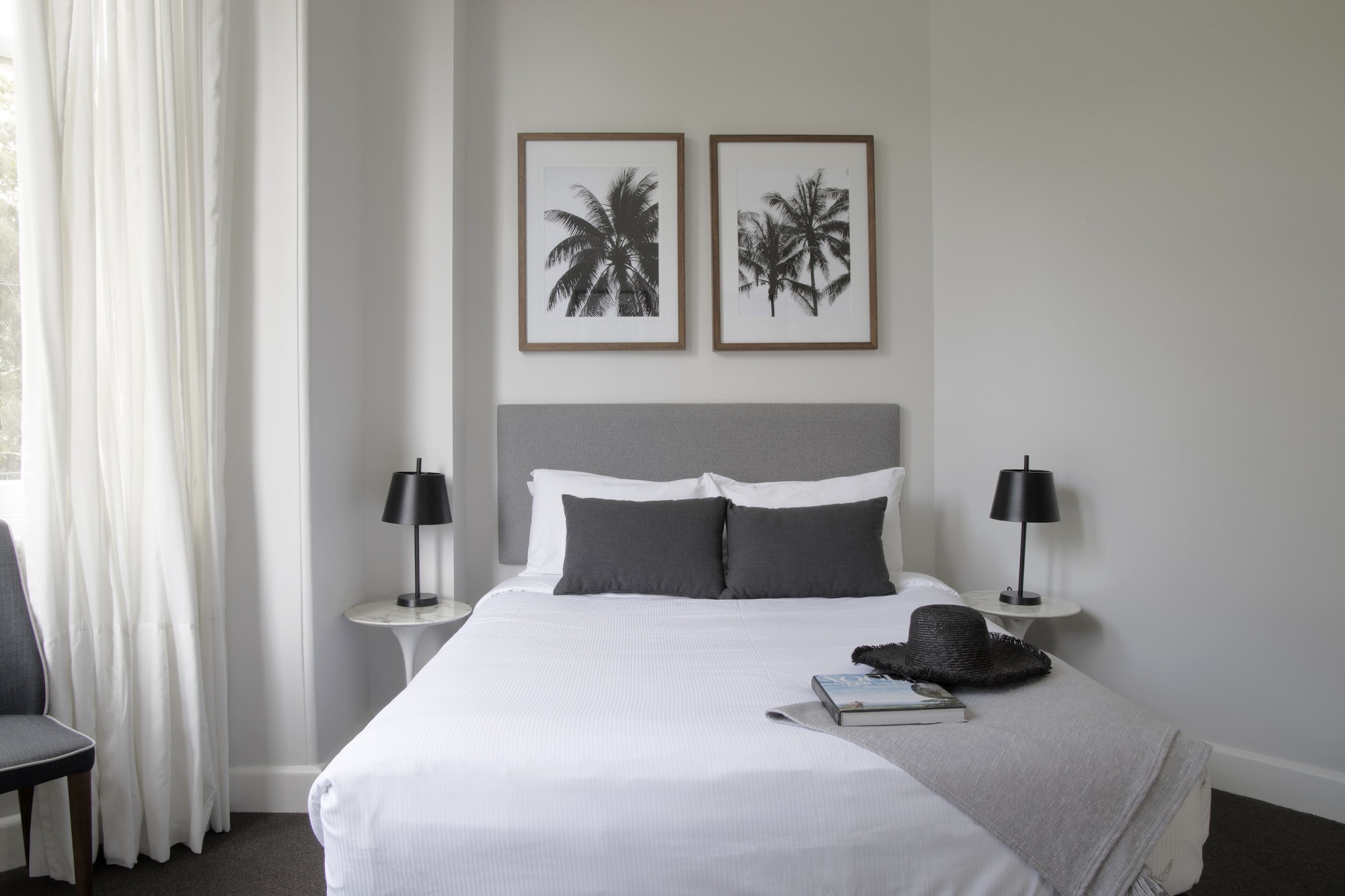 PREMIUM, QUEEN BED
