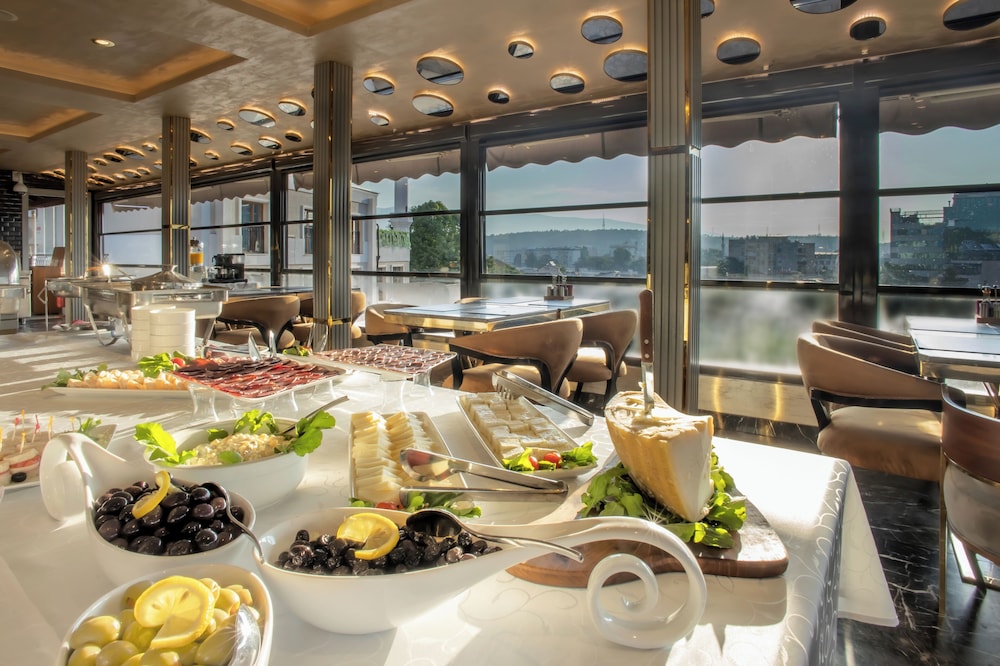 BUSHI RESORT AND SPA HOTEL 38/50