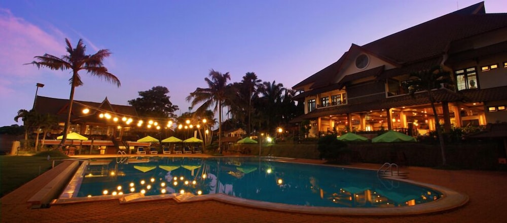 Kusuma Agrowisata Resort Convention Hotel 12/64
