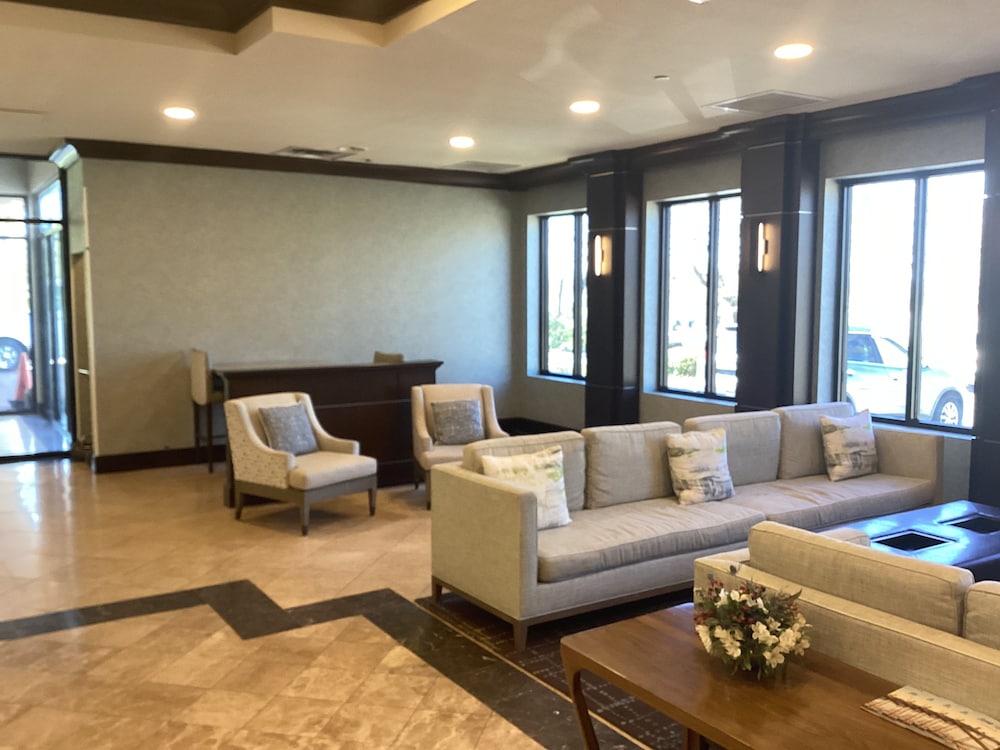 Wyndham Grand Executive Center Little Rock Airport 44/66
