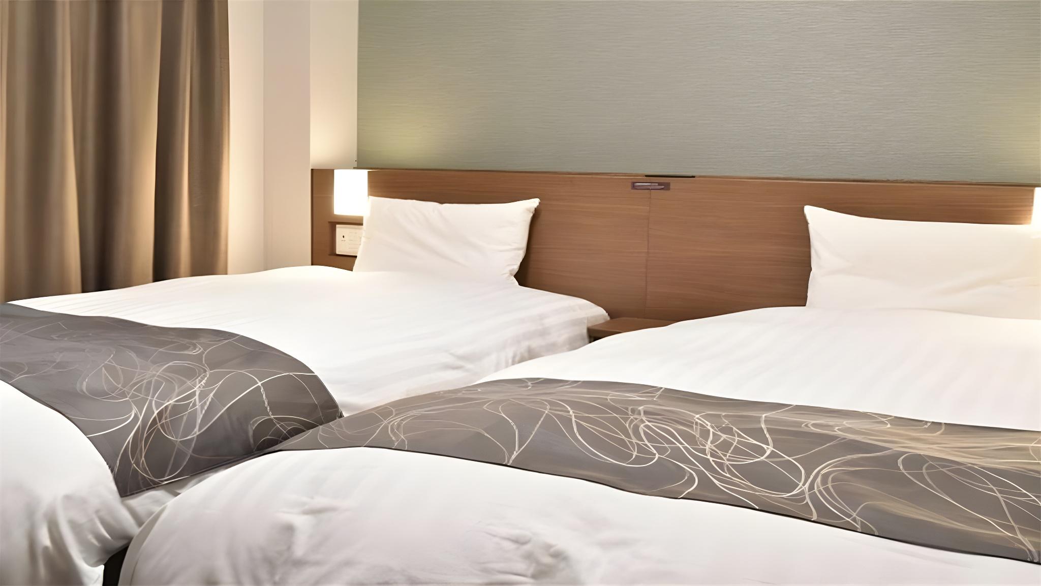 Moderate, 2 Double Beds