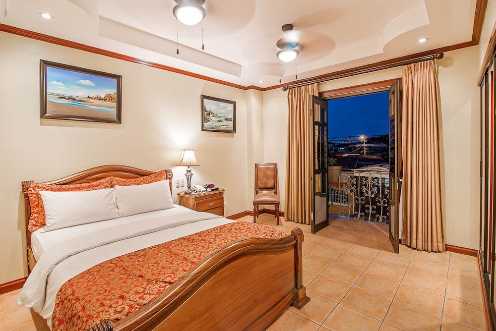 Hotel Casa Roland San Jose 10/59