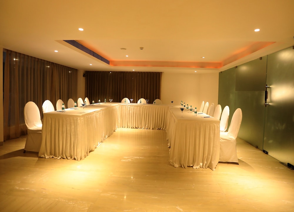 Shravanthi Sarovar Portico Bengaluru 27/50
