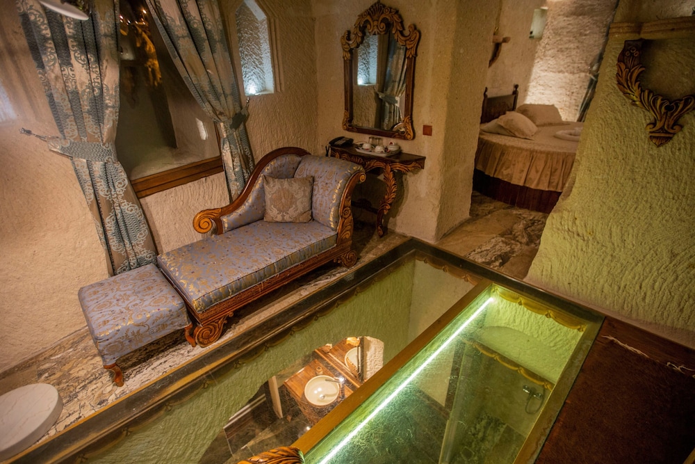 Hermes Cave Hotel 21/46