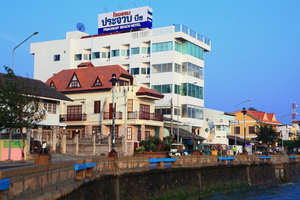 Prachuap Beach Hotel 5/40