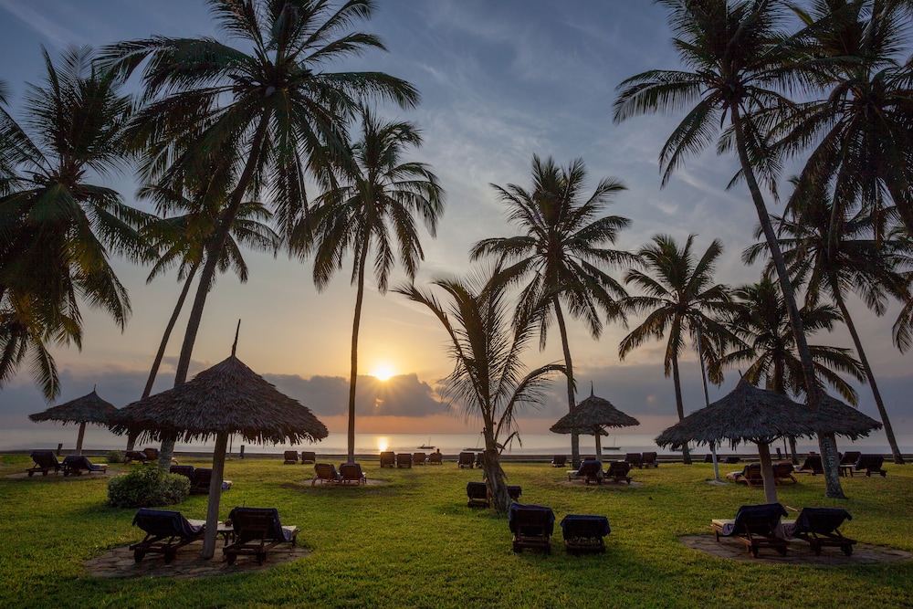 Neptune Paradise Beach Resort & Spa 29/47