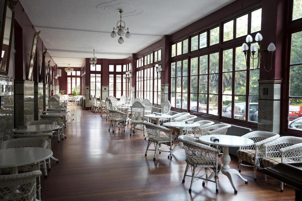 GRAN HOTEL BALNEARIO DE LIERGANES 50/62