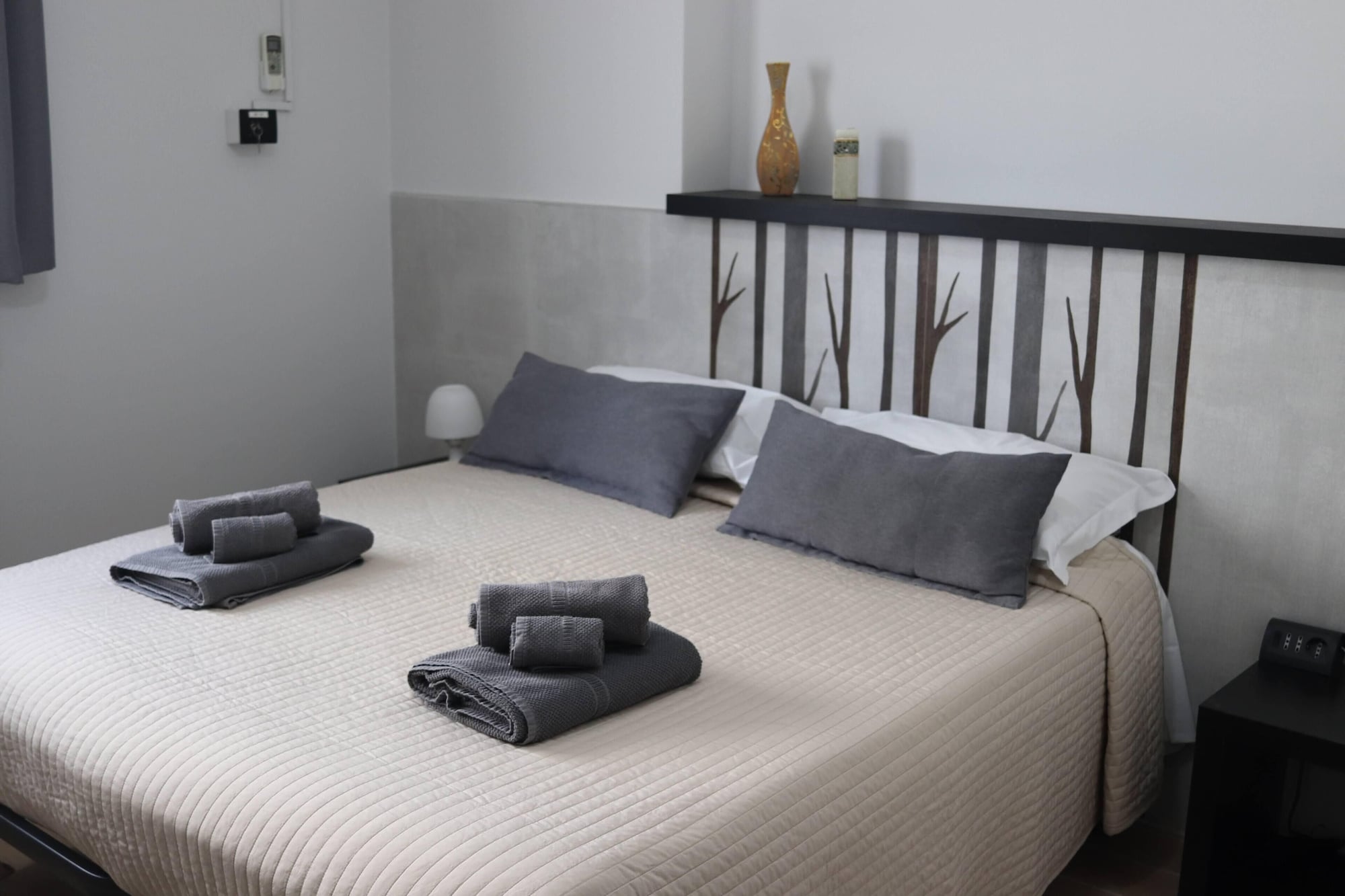 SUPERIOR, DOUBLE BED