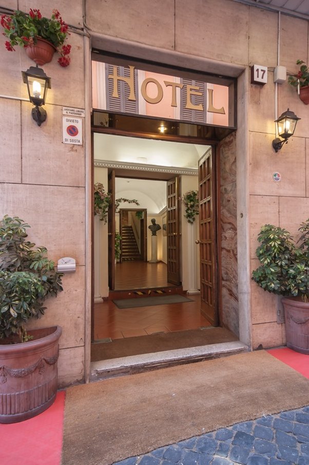 Tirreno Hotel 3/70