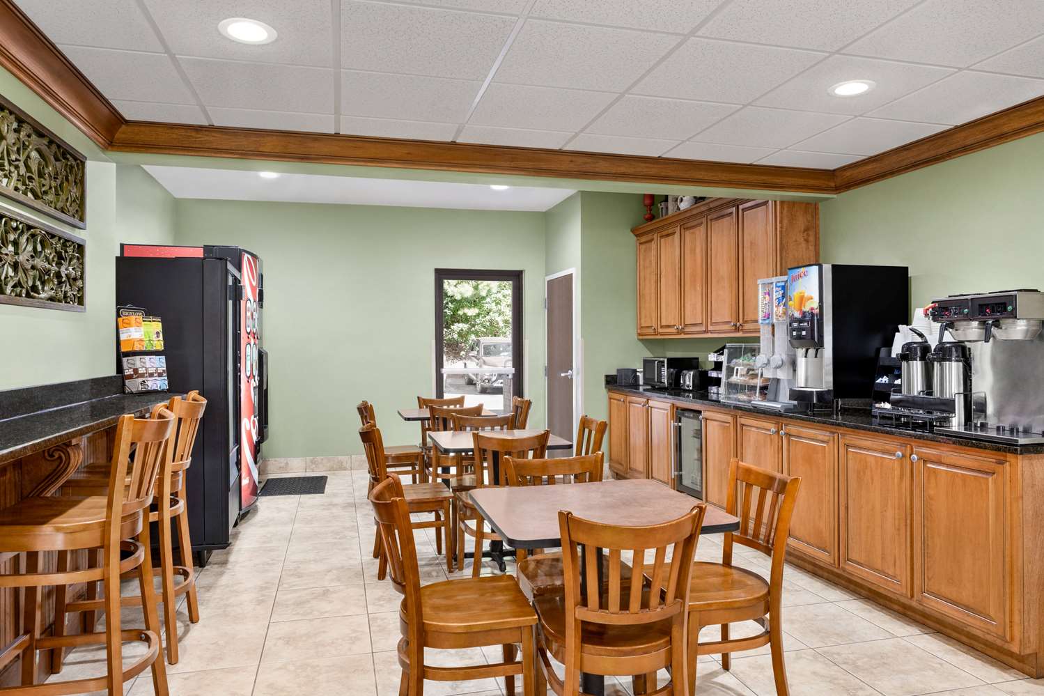 Microtel Inn & Suites by Wyndham Woodstock/Atlanta North 26/37