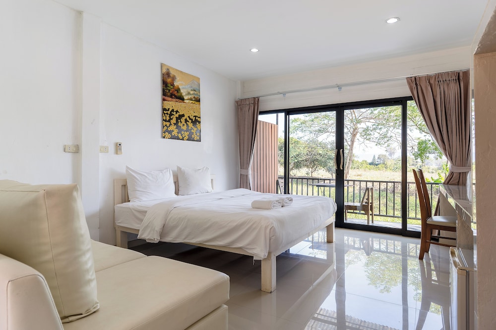 غرفة قياسية بسرير كينج، DE BUA VALLEY RESORT 7/10