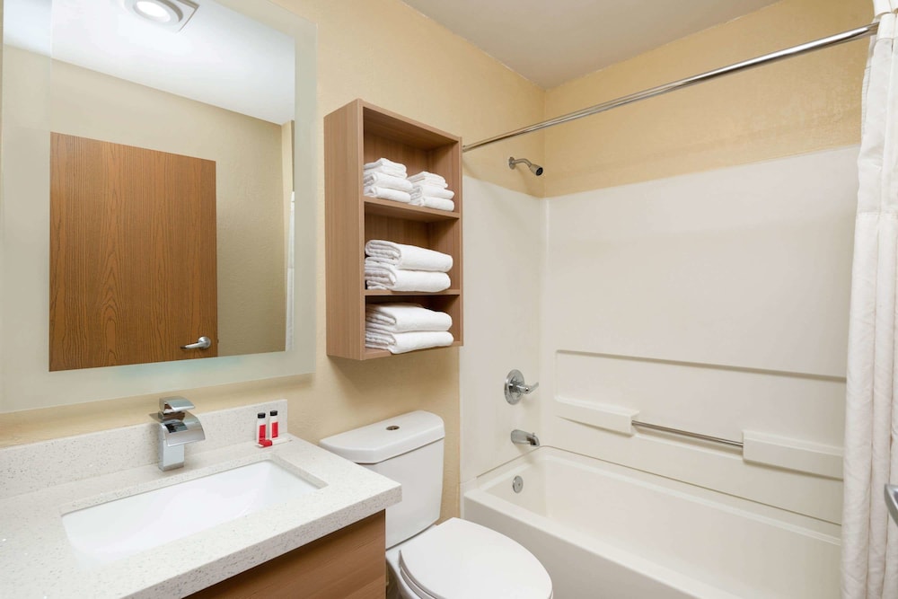 Microtel Inn & Suites by Wyndham Florence 11/31