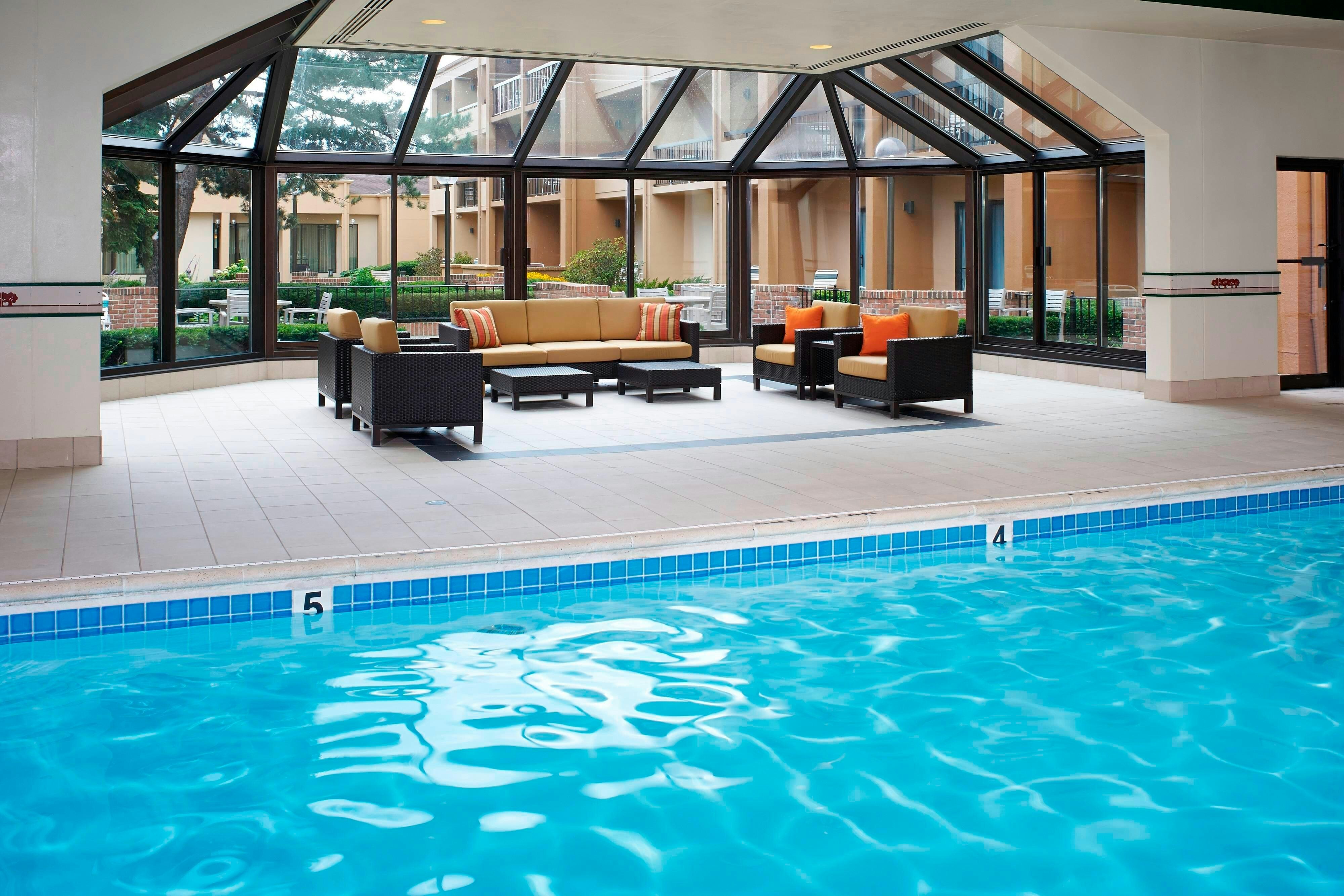 Courtyard Chicago Arlington Heights South 5/16