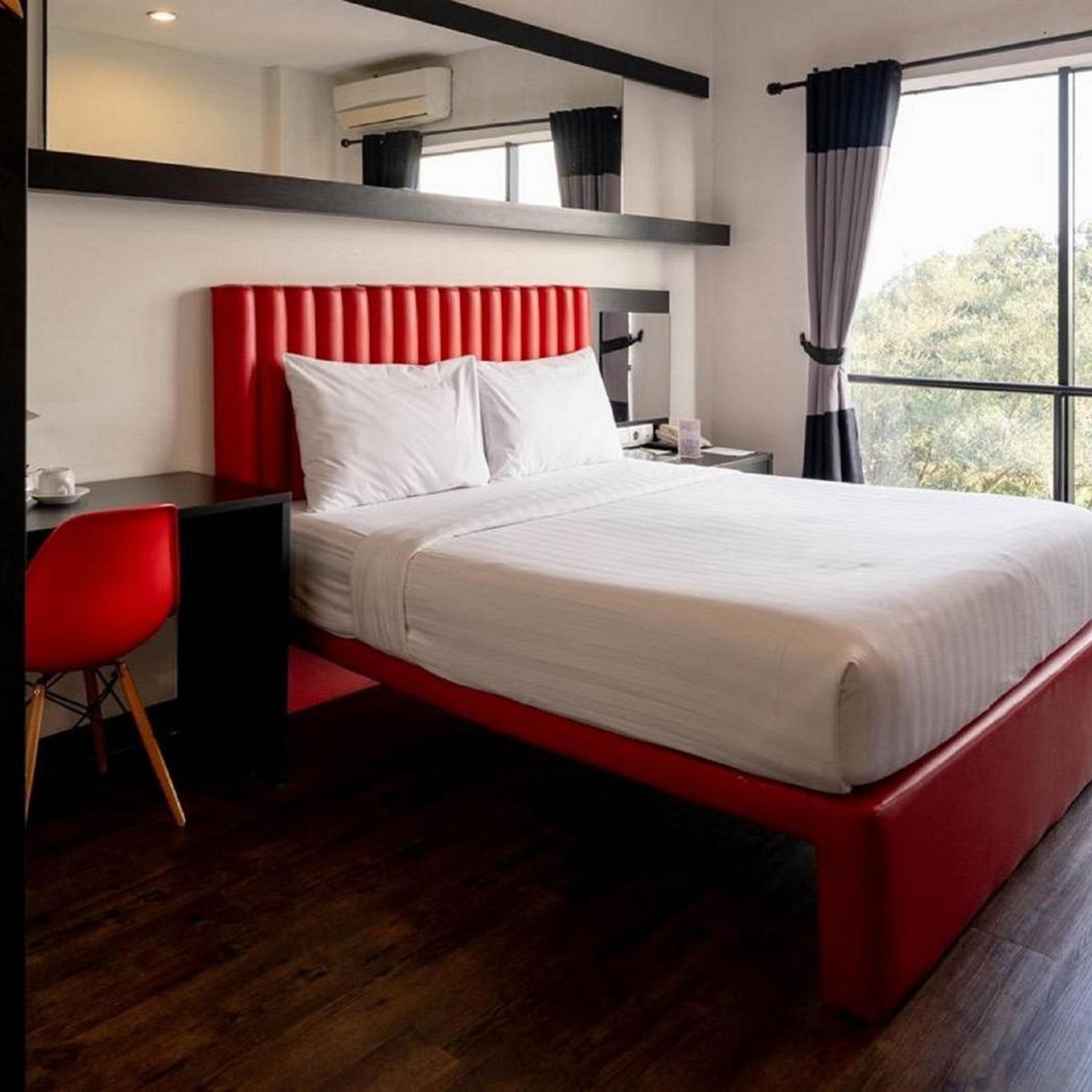 غرفة قياسية بسرير مزدوج، Kalya Hotel Bandung 3/9