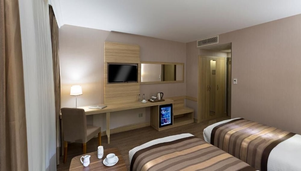 Regard Hotel 24/61