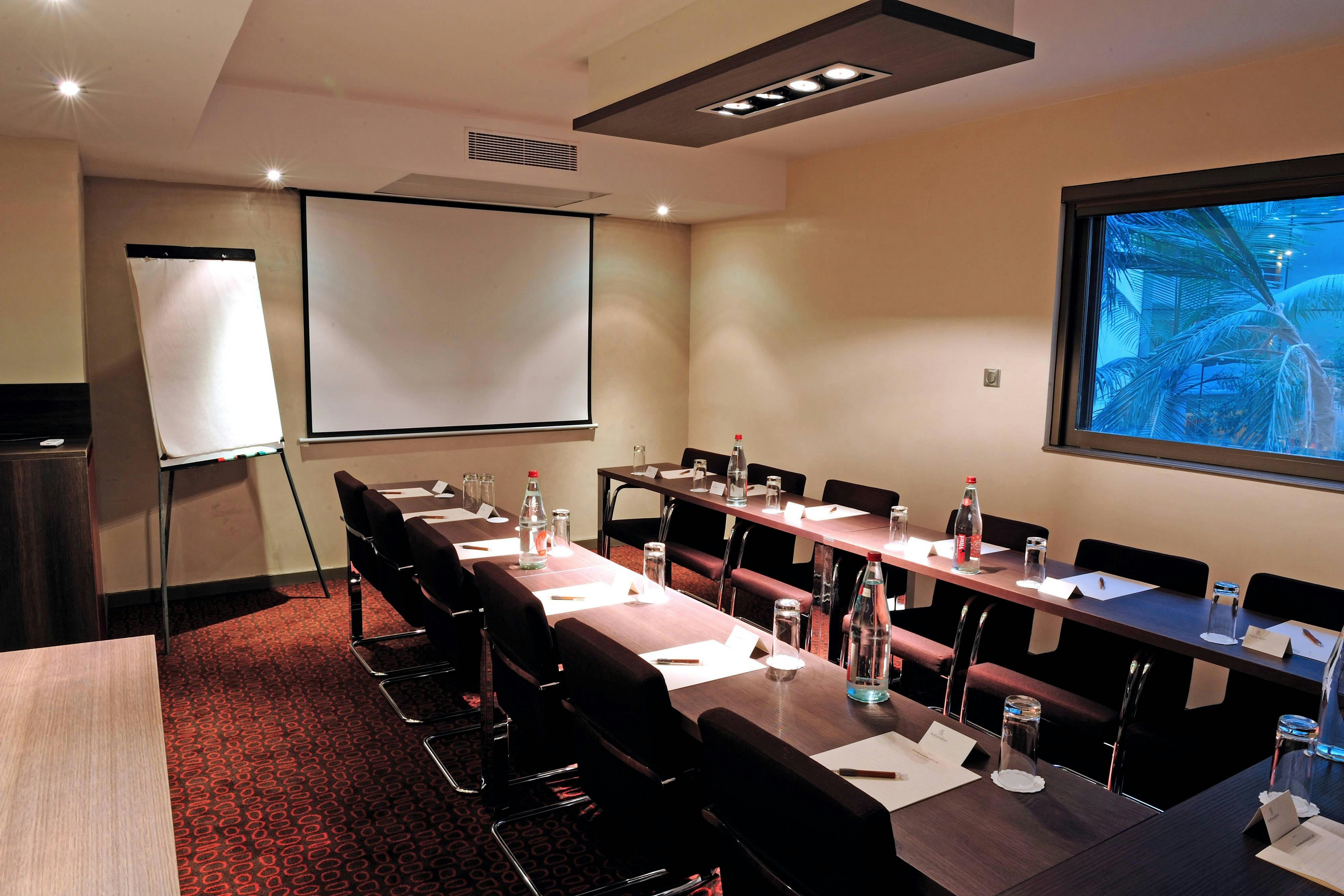 AC Hotel by Marriott Ambassadeur Antibes - Juan Les Pins 47/51