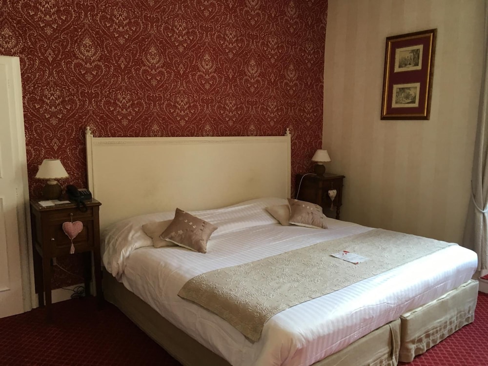 HOTEL LA ROSERAIE 7/50