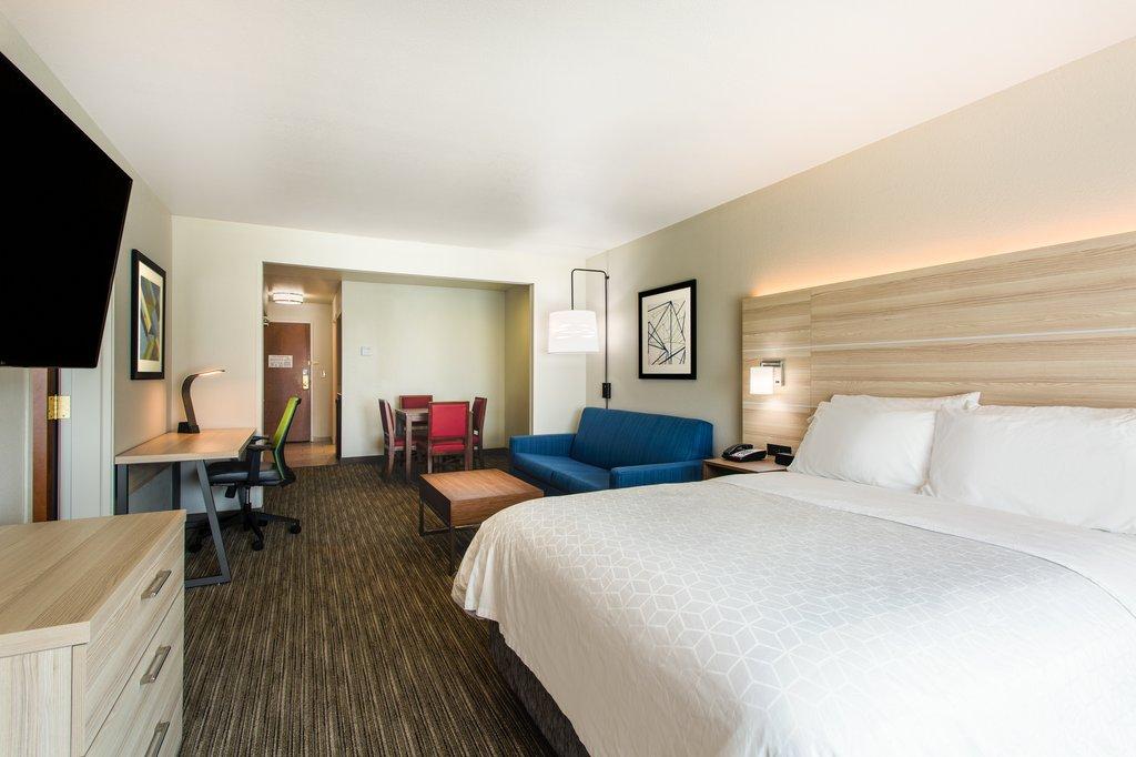 جناح بغرفتي نوم، Holiday Inn Express Hotel Suites Lewisburg 3/9