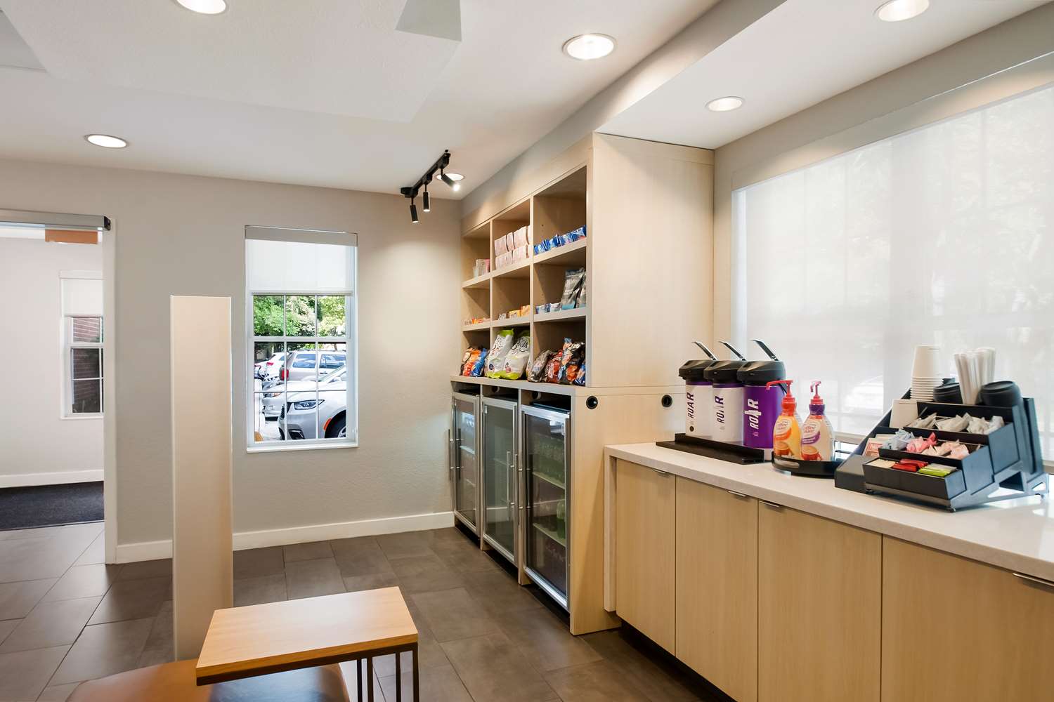 Sonesta Simply Suites Falls Church 11/18