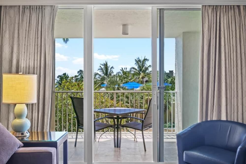 MARCO BEACH OCEAN RESORT 14/32