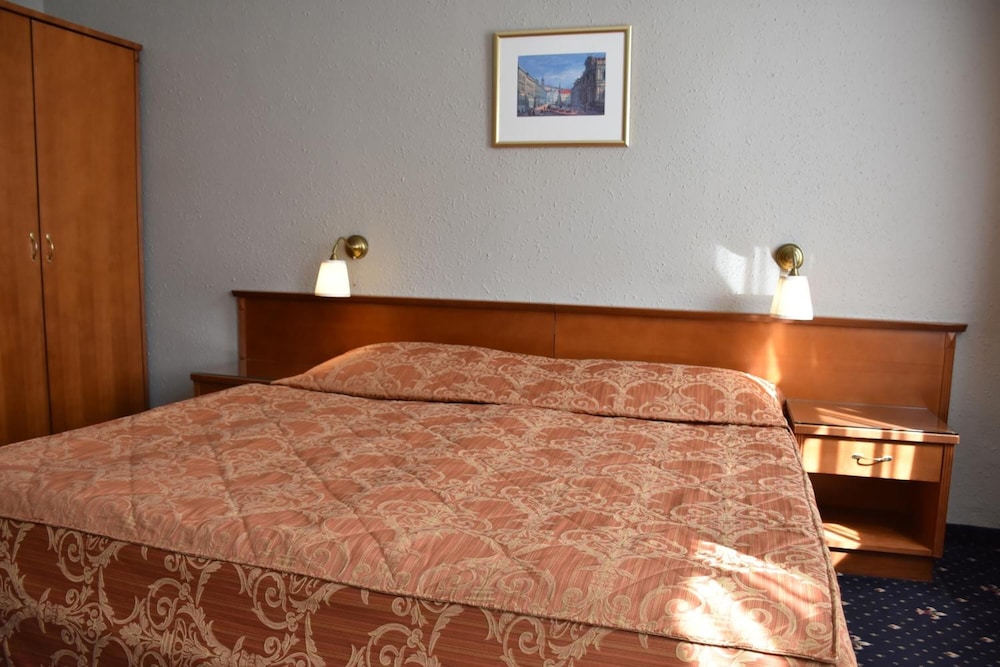 Hotel Arbes 14/48