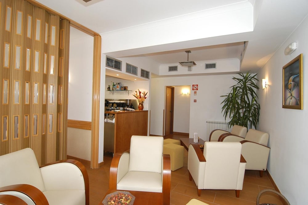 Santa Mafalda Hotel 35/37