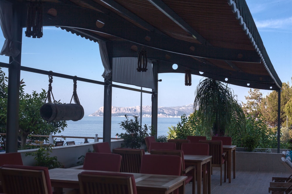 Nur Hotel 54/73