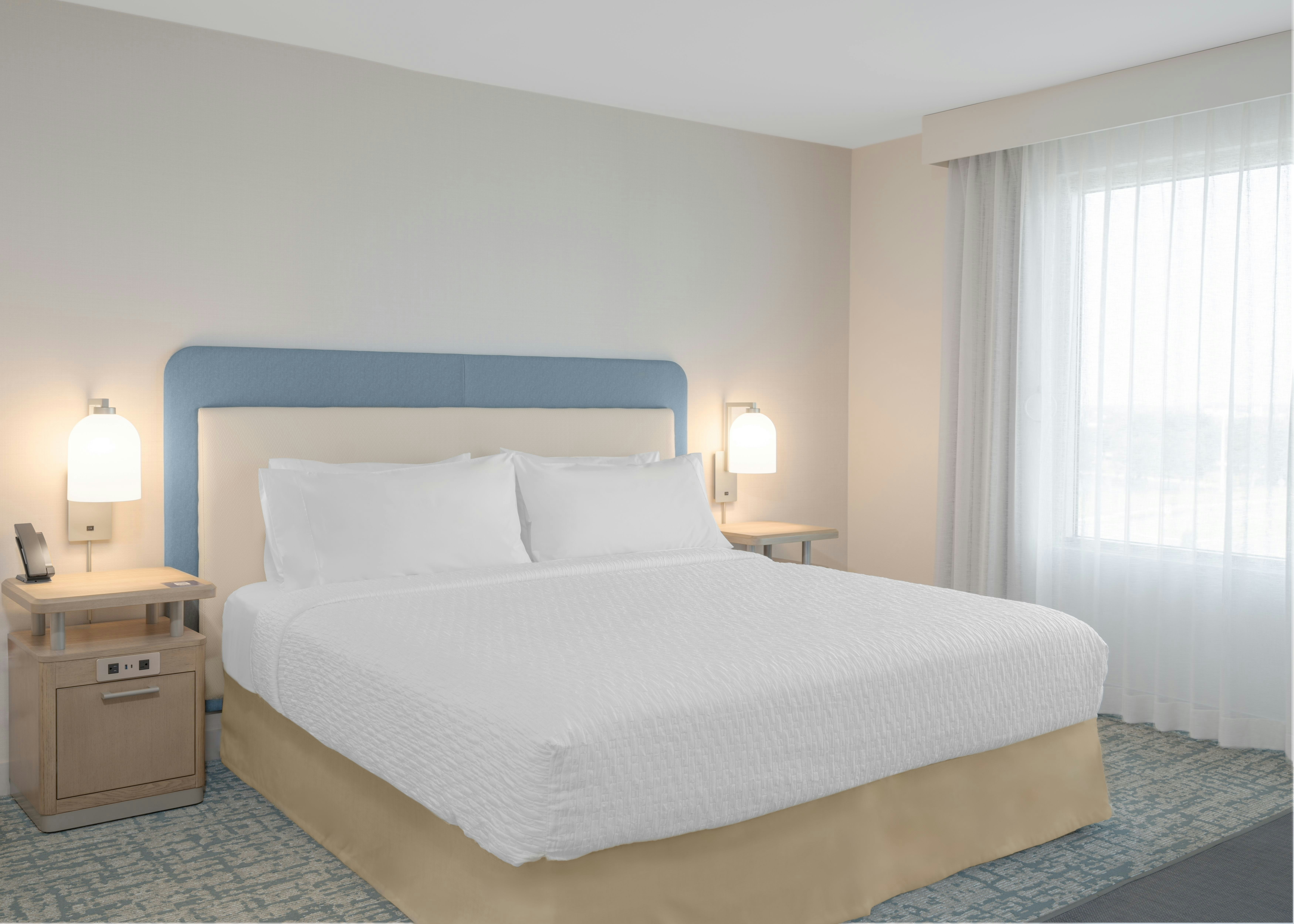 STUDIO, KING BED, ACCESSIBLE