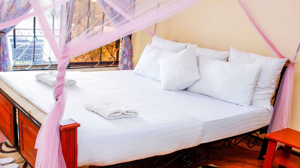 Bright Star Hotel 14/30