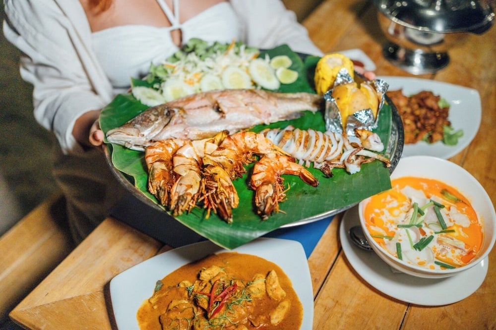 Mayalay Beach Resort 10/50