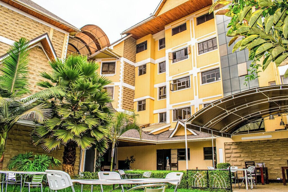 Astorian Grand Hotel 2/50