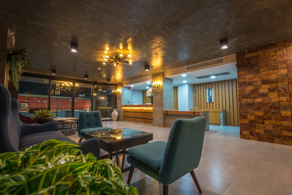 De V Loft Hotel 17/25
