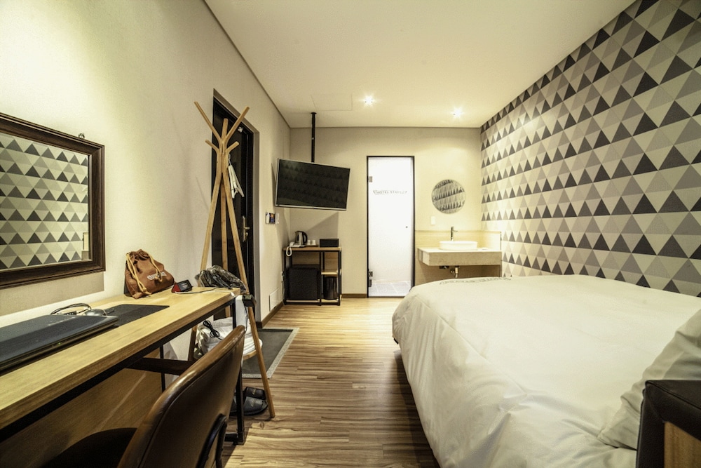 Stay 53 Hotel 25/50