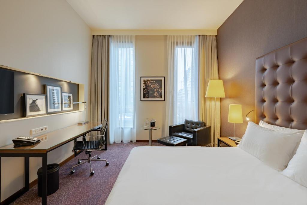 غرفة كلوب بريميوم بسرير مزدوج، Crowne Plaza Amsterdam South Hotel 3/4