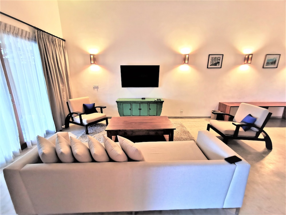 Lantern Boutique Hotel 33/50