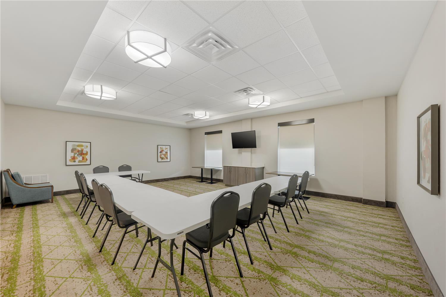 Best Western Green Oak Inn & Suites 27/30
