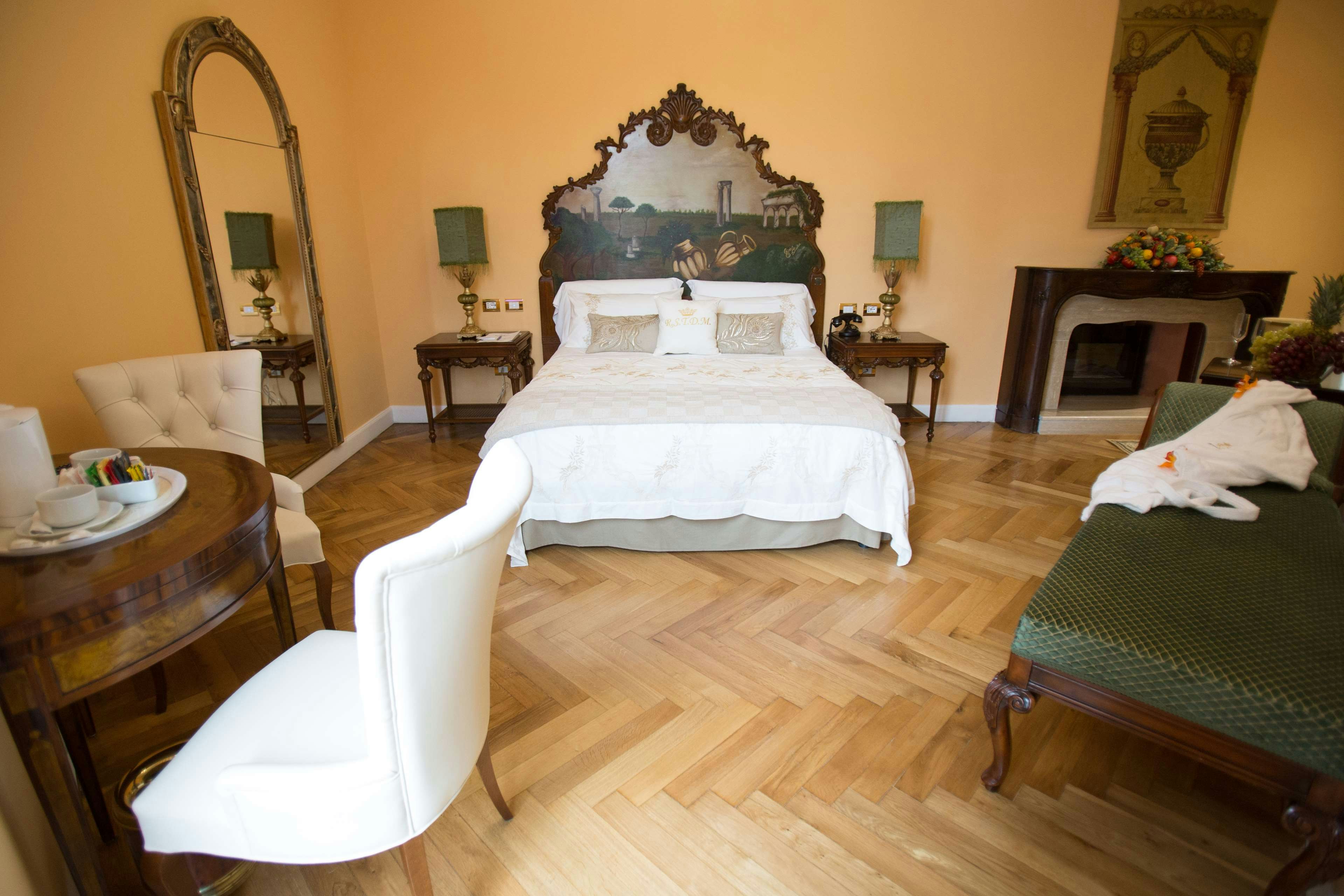 Royal Suite Trinita Dei Monti 10/15