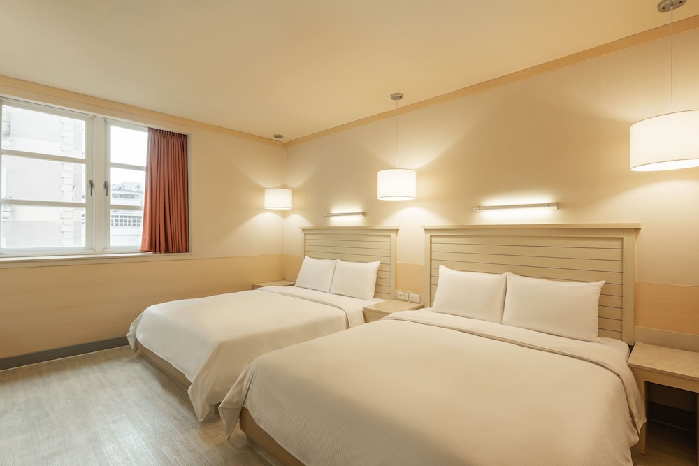 Kindness Hotel Liouhe Night Market Zhongzhen 31/51