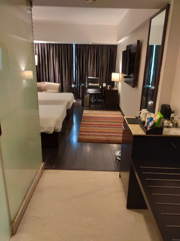 Radisson Hotel Sector 29 Gurugram 29/57