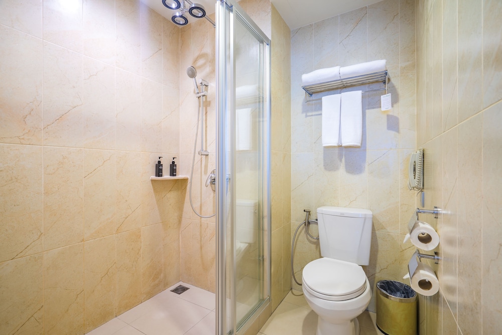Ramada By Wyndham Phuket Deevana 69/70