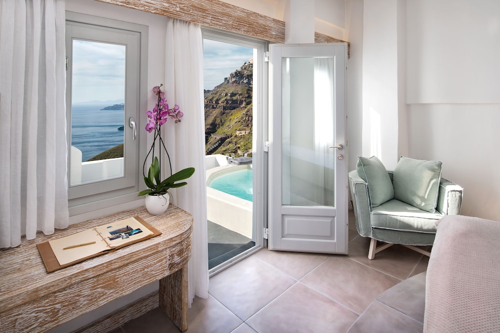 Athina Luxury Suites 47/62