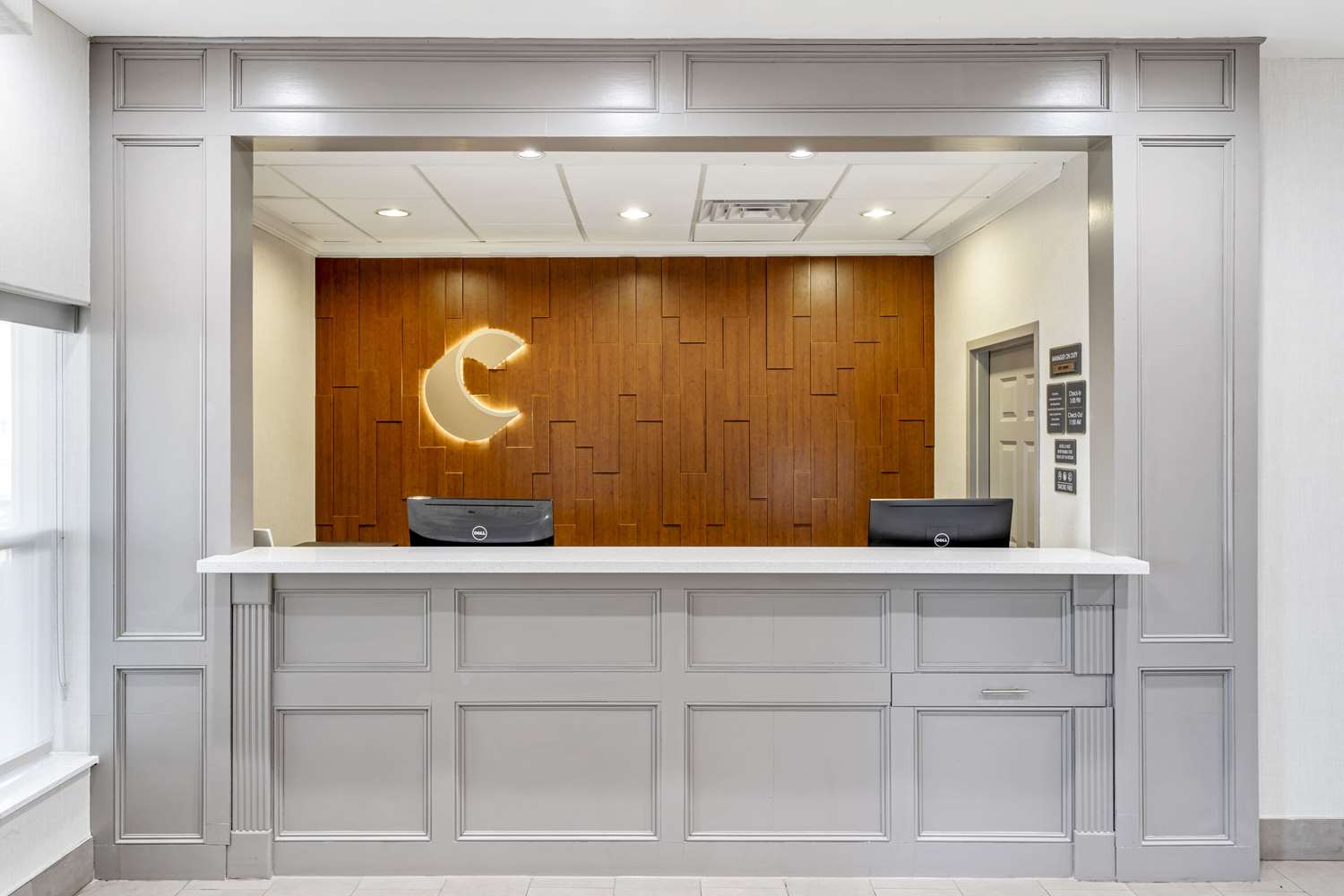 Comfort Inn & Suites Galveston Central Island near Pier 6/28