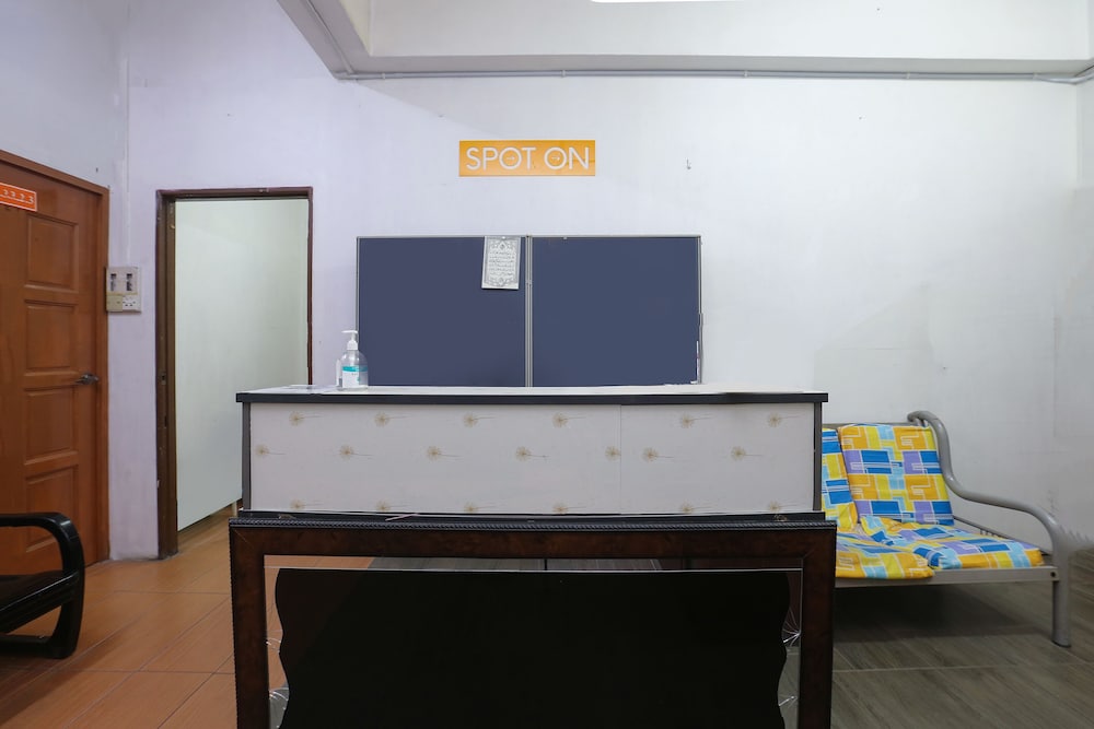 SPOT ON 89755 D&d Budget Inn 6/26